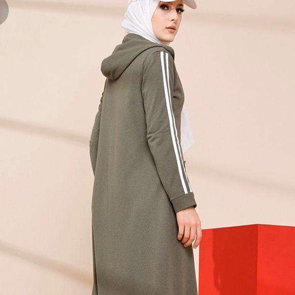 tofisa Jackets & Blazers - 💕 Tofisa Turkish zip up Islamic Muslim outerwear NWT $40 💕